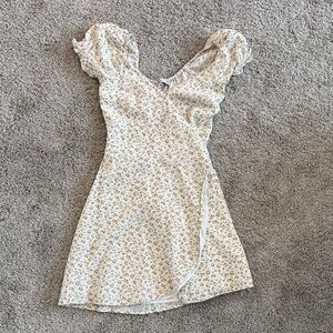 Hollister Floral Mini Dress - Cream and Yellow